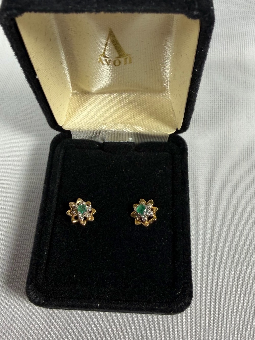 Avon Gold-Tone Floral Stud Earrings with Green Centers